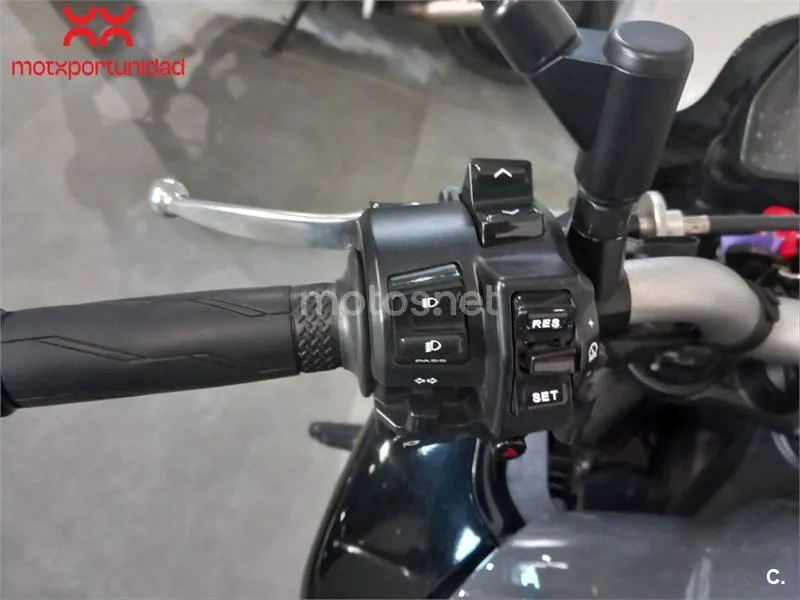 Yamaha MT-10 – Vista 7