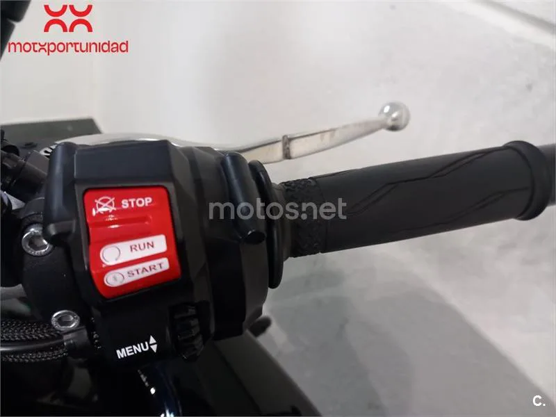 Yamaha MT-10 – Vista 8