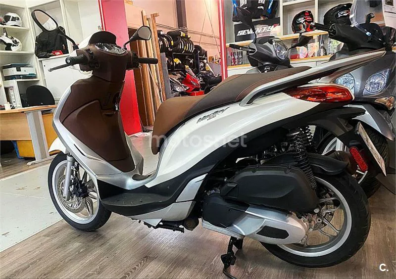 Piaggio Medley – Vista 3