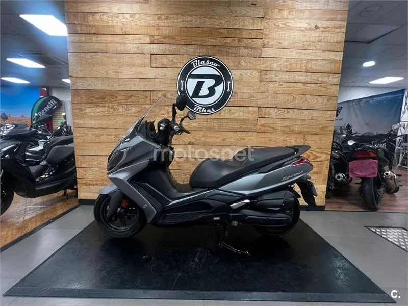Kymco Super Dink 125 – Vista 15