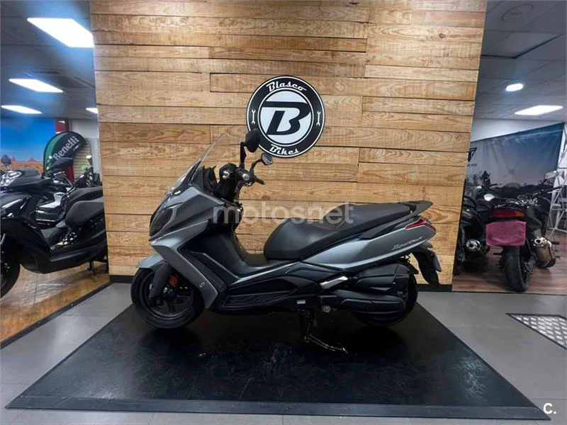 Kymco Super Dink 125 – Vista 5
