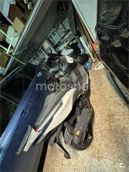 Kymco Xciting 400i – Vista 3