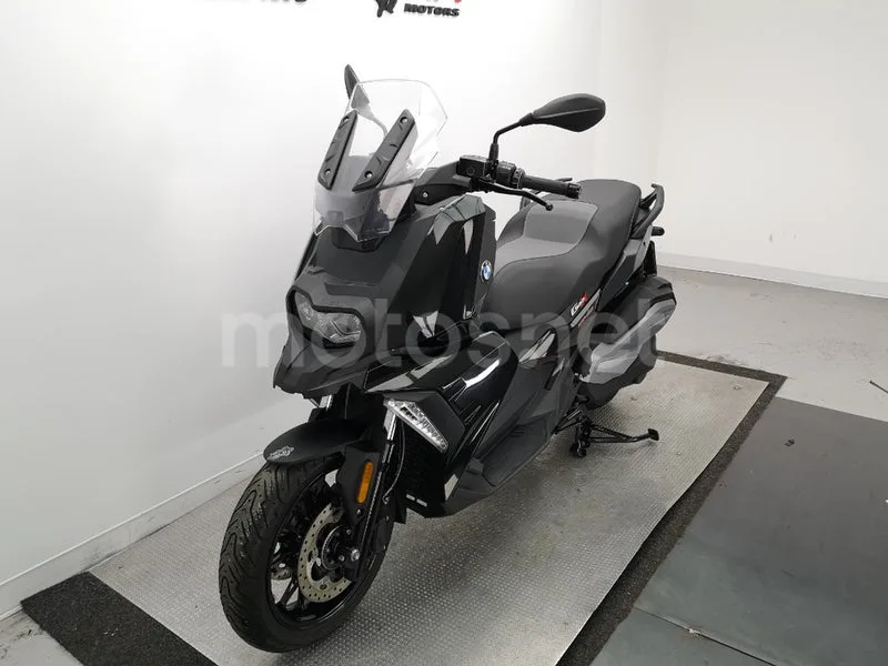 BMW C 400 X – Vista 15