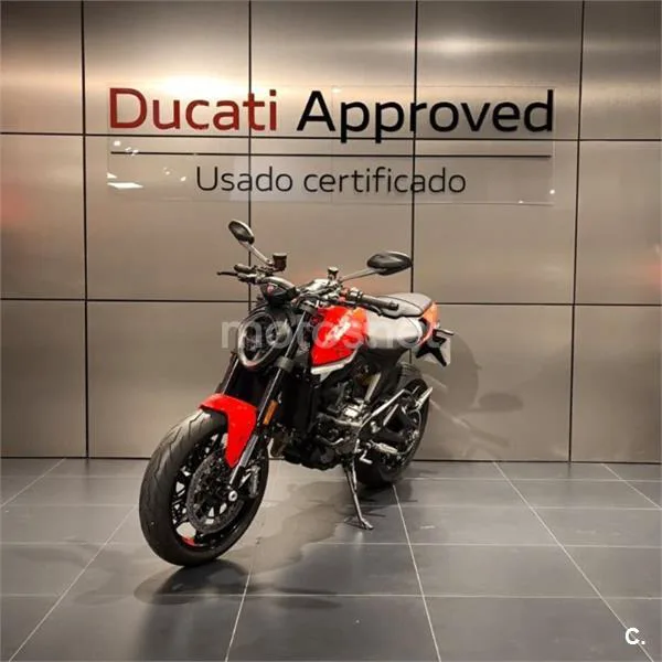 Ducati Monster – Vista 3