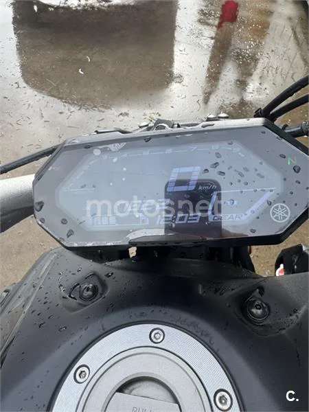 Yamaha MT-07 – Vista 2