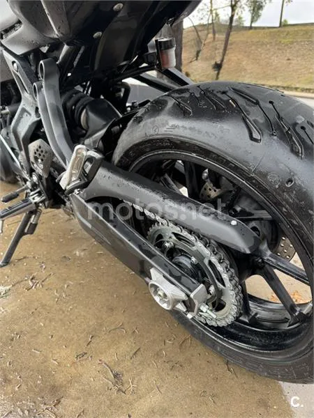 Yamaha MT-07 – Vista 8