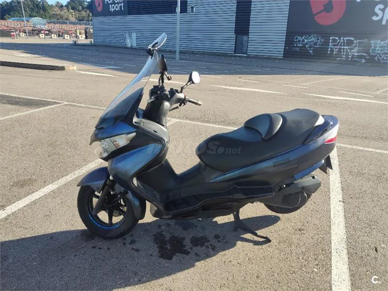 Suzuki Burgman 200 – Vista 3