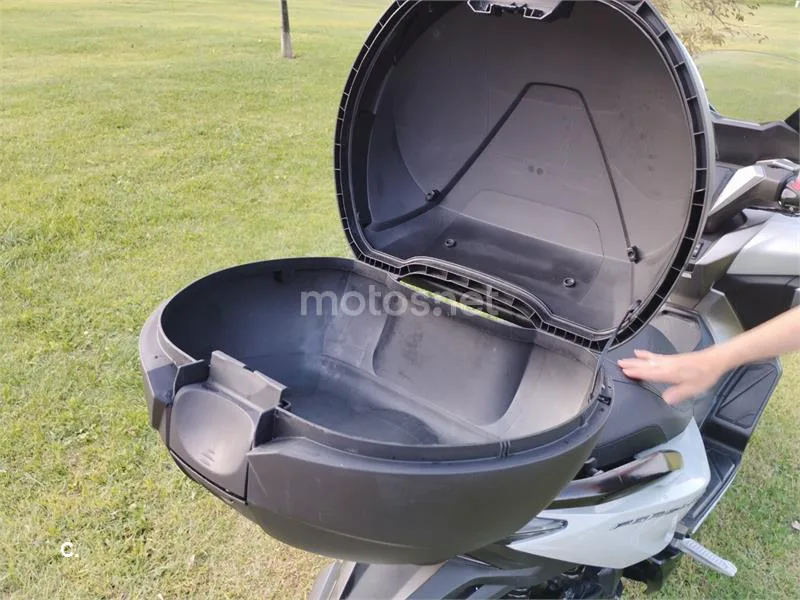 Honda Forza 350 – Vista 9