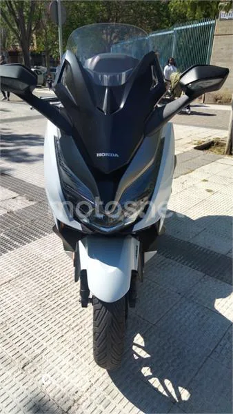 Honda Forza 350 – Vista 10