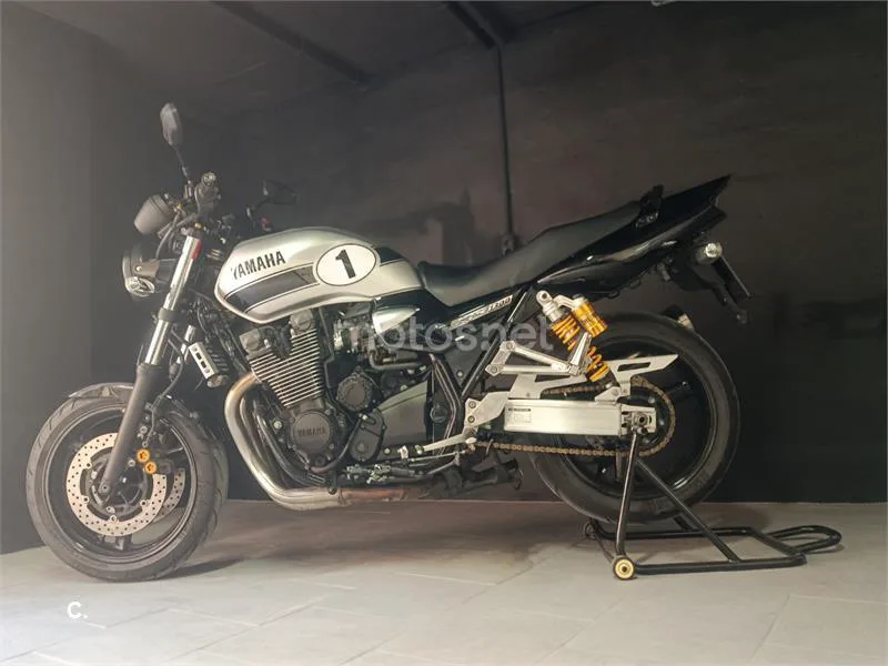 Yamaha XJR 1300 – Vista 2