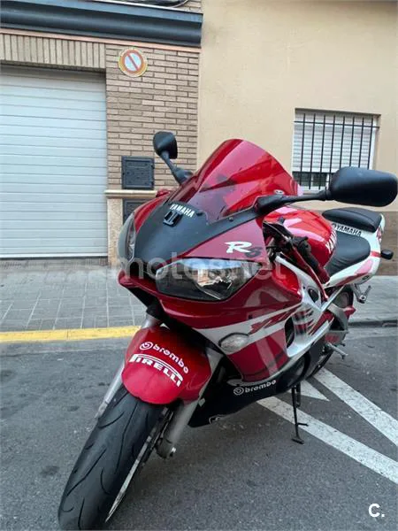 Yamaha R6 – Vista 7