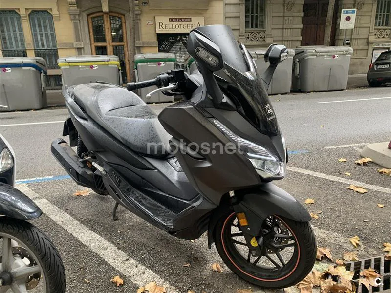 Honda Forza 125 – Vista 3