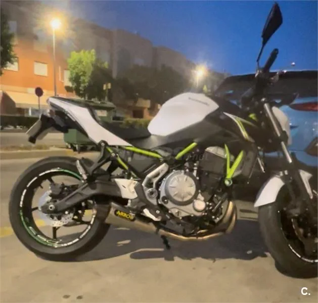 Kawasaki Z 650 – Vista 2