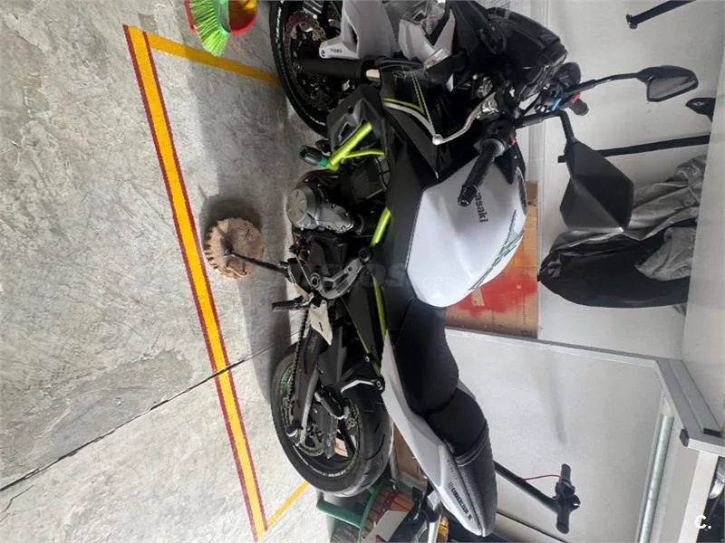 Kawasaki Z 650 – Vista 3