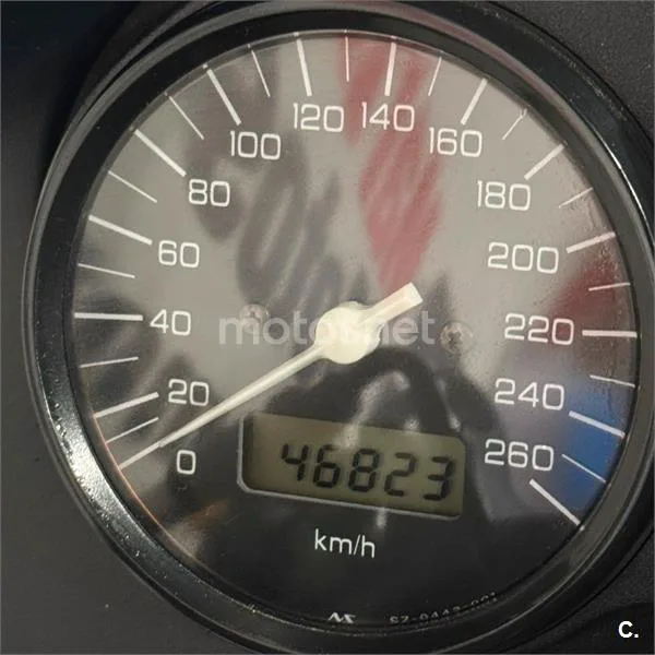 Suzuki GSX 750F – Vista 11