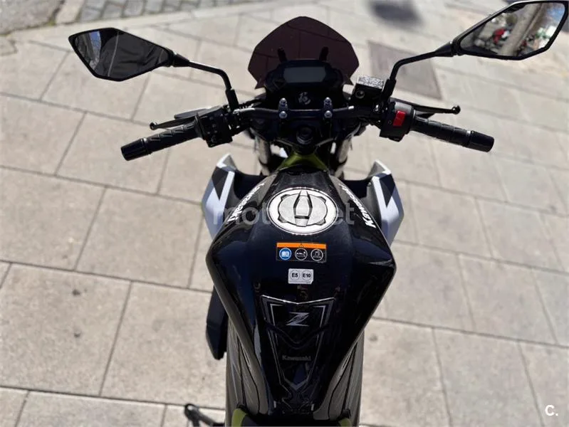 Kawasaki Z125 – Vista 13