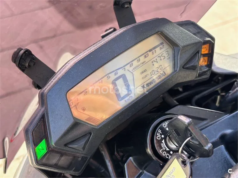 Kawasaki Z125 – Vista 18