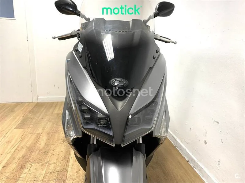 Kymco Grand Dink 300 – Vista 11