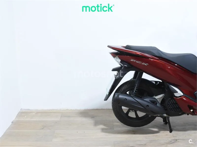 Honda PCX 125 – Vista 3
