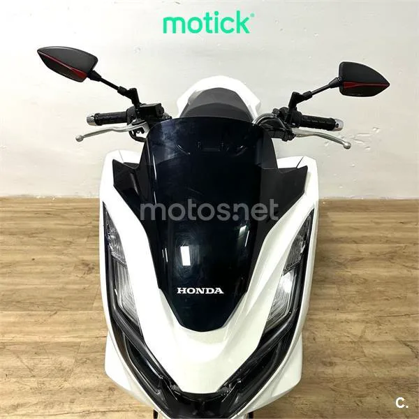 Honda PCX 125 – Vista 8
