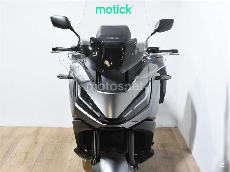 Honda NT1100 – Vista 11