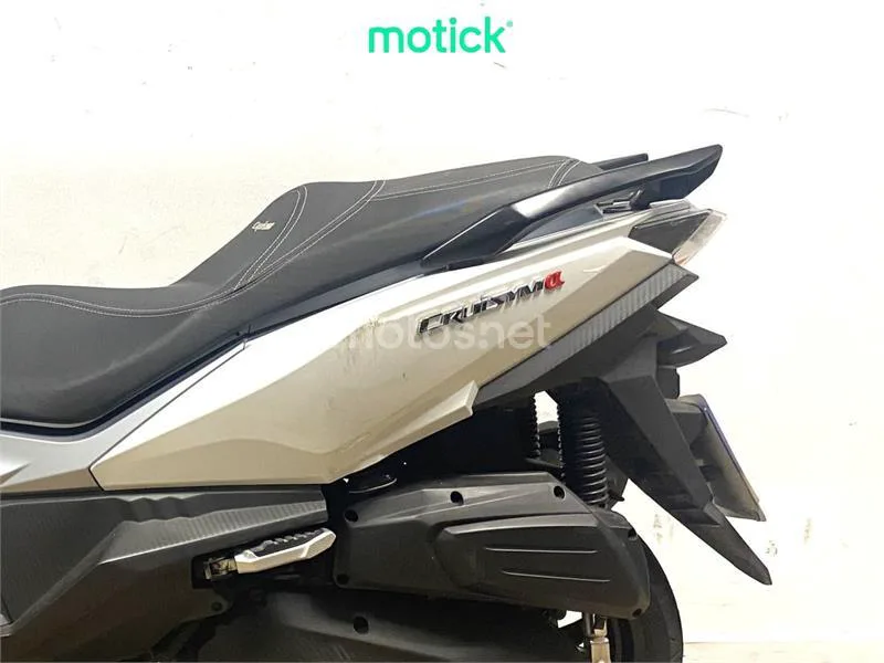 SYM Cruisym – Vista 9