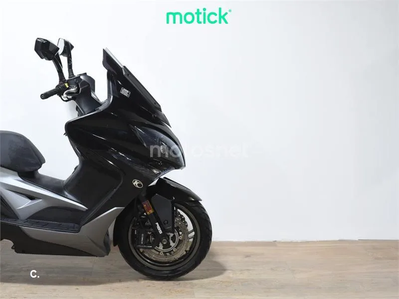 Kymco Xciting 400 – Vista 4