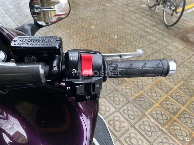 Honda DN 01 – Vista 16