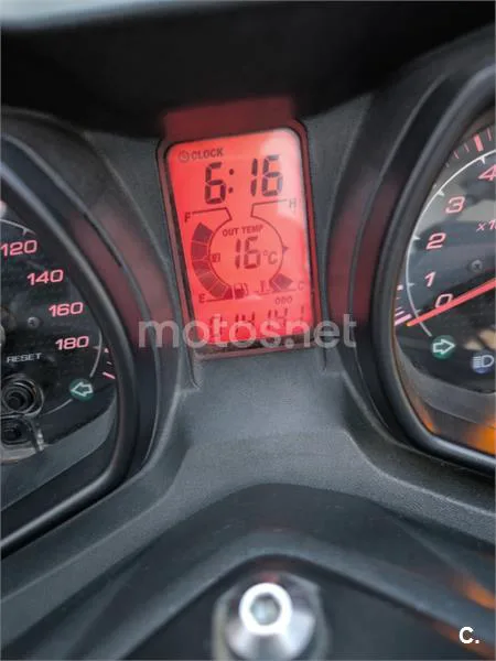 Yamaha XMAX 400 – Vista 5