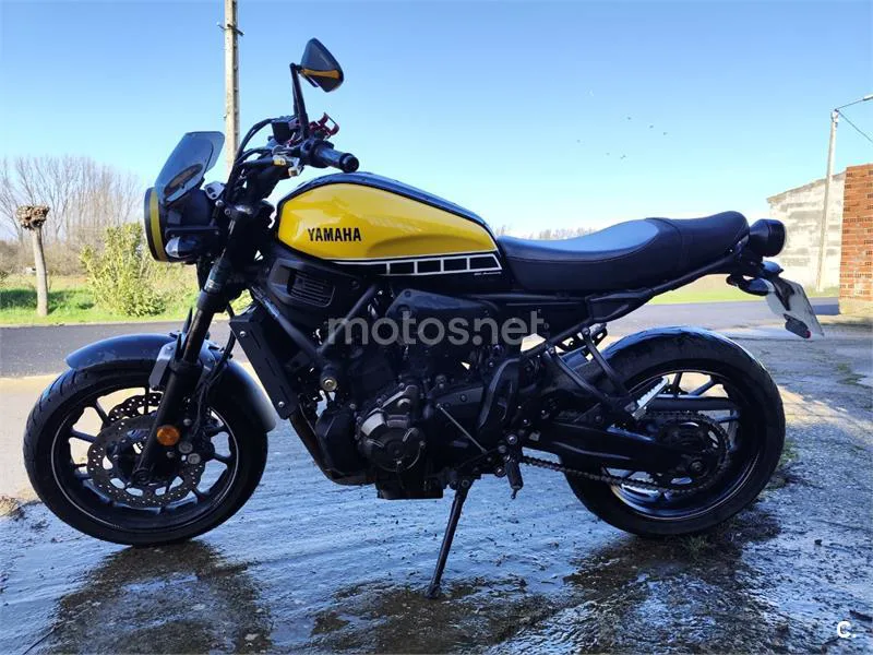 Yamaha XSR700 – Vista 2
