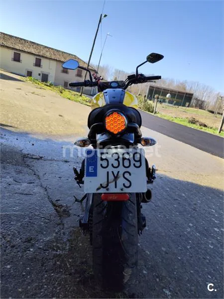 Yamaha XSR700 – Vista 5