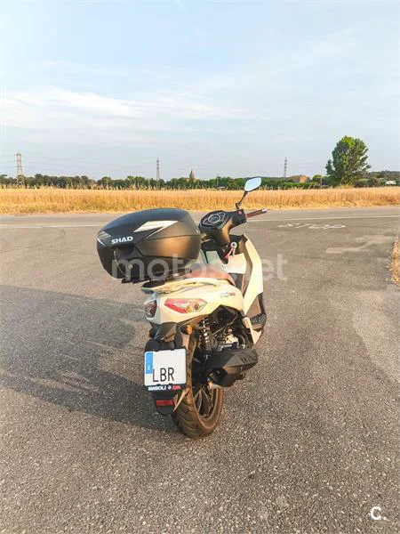 SYM HD 300 – Vista 13