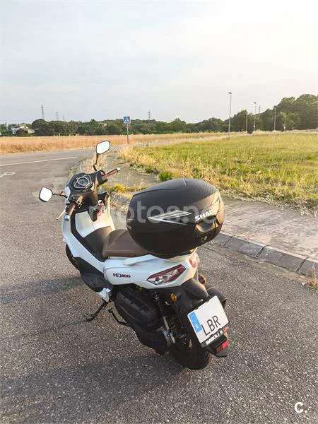 SYM HD 300 – Vista 15