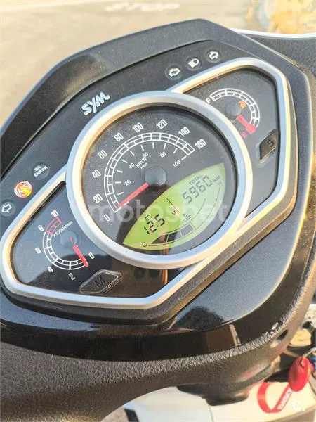 SYM HD 300 – Vista 3
