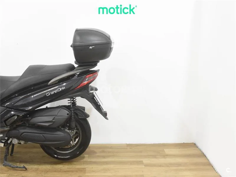 Kymco Grand Dink 125 – Vista 9