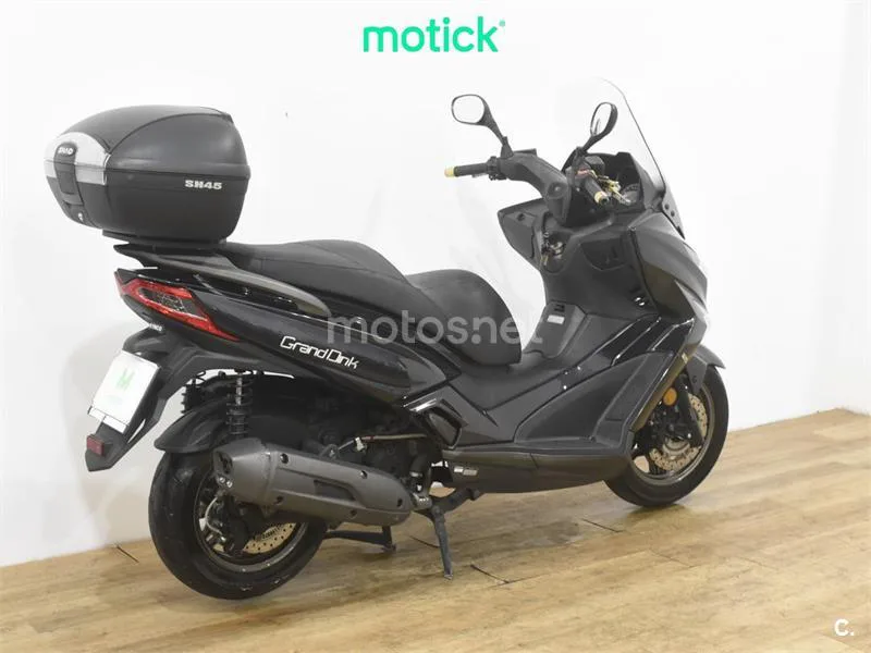 Kymco Grand Dink 125 – Vista 10