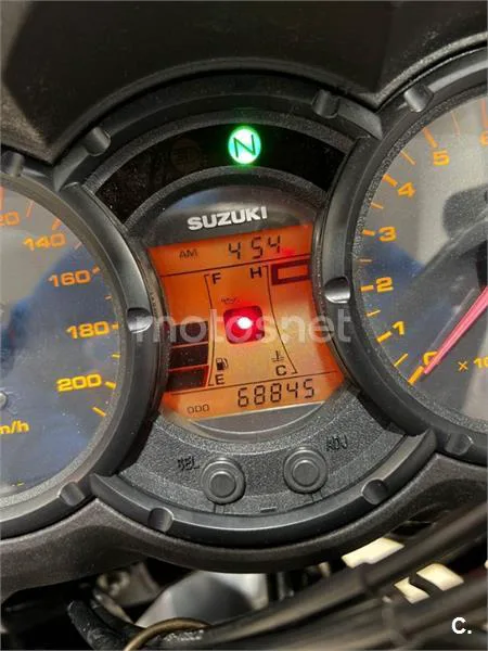 Suzuki V-Strom 650 – Vista 5