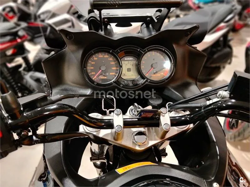 Suzuki V-Strom 650 – Vista 4