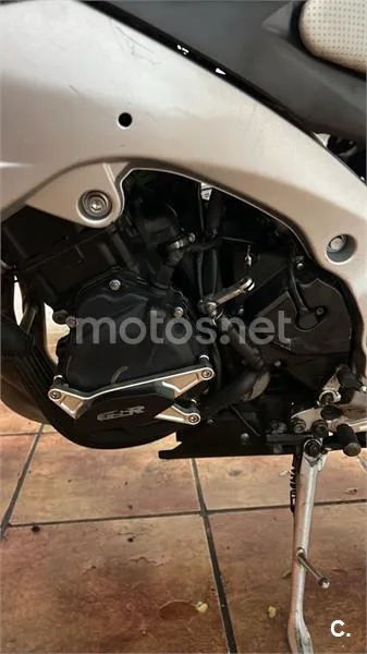 Suzuki GSR 600 – Vista 11