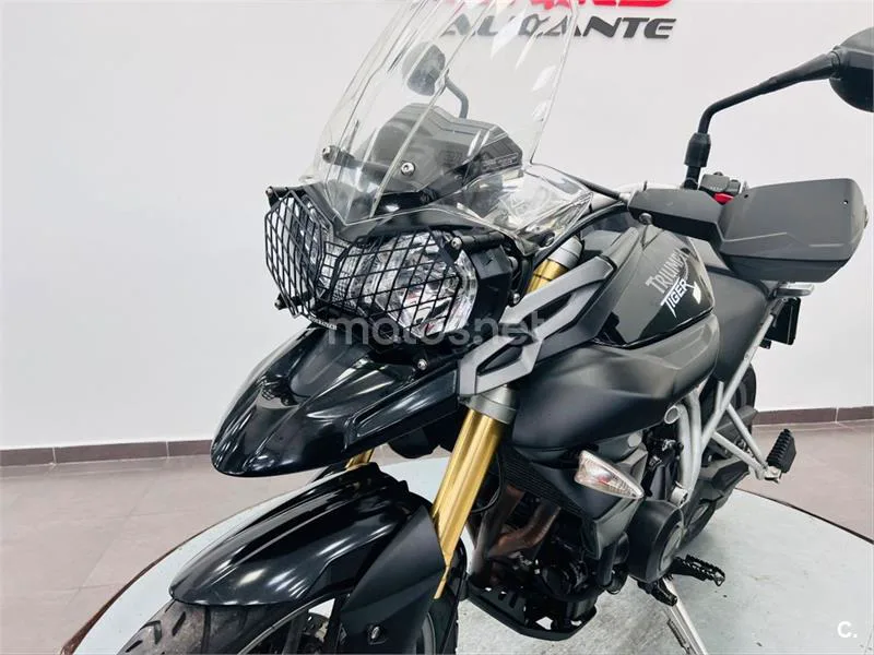 Triumph Tiger 800 – Vista 15