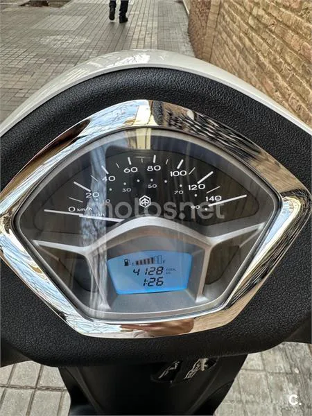 Piaggio LIBERTY – Vista 3