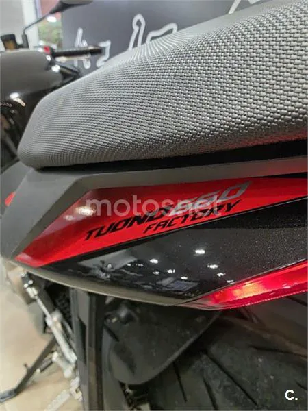 Aprilia Tuono 660 – Vista 8