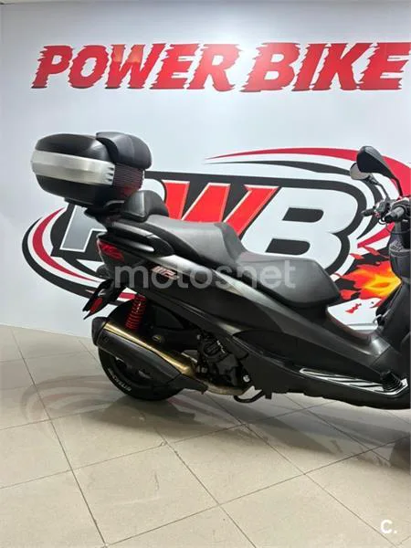 Piaggio MP3 – Vista 7