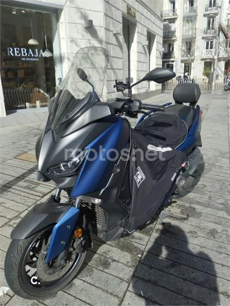 Yamaha XMAX 400 – Vista 3