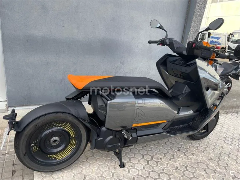BMW CE 04 – Vista 3