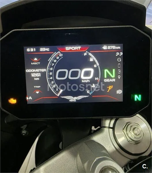 Moto Guzzi V100 Mandello – Vista 5