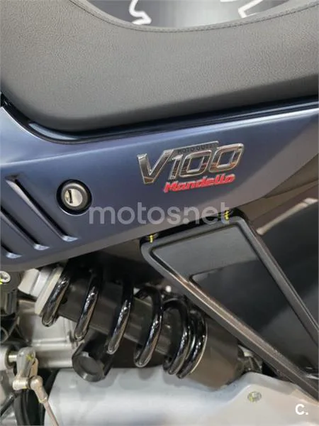 Moto Guzzi V100 Mandello – Vista 8