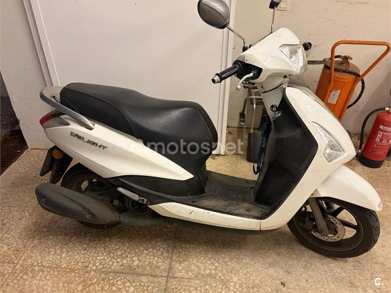 Yamaha D'elight 125 – Vista 3