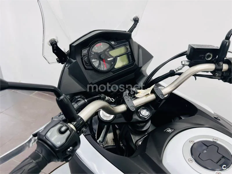 Suzuki V-Strom 650 – Vista 12