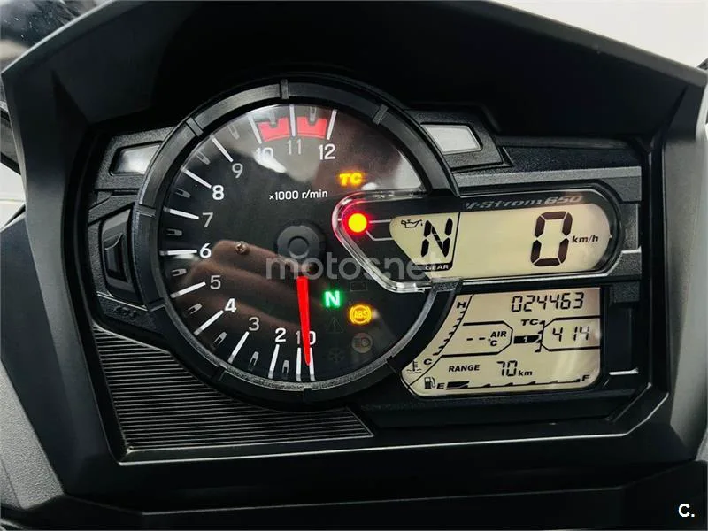 Suzuki V-Strom 650 – Vista 13